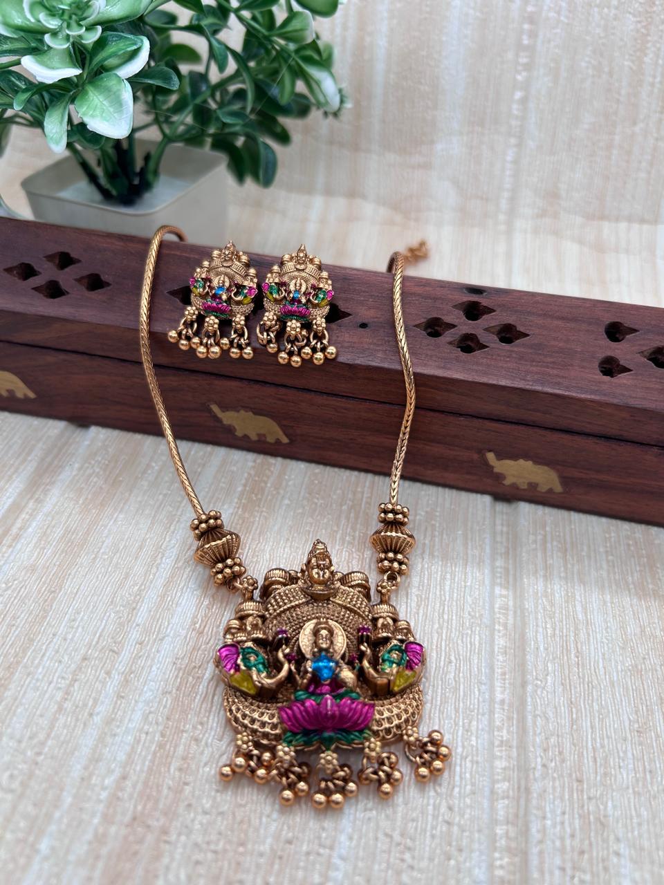 Lakshmi Chain With Pendant — Multi